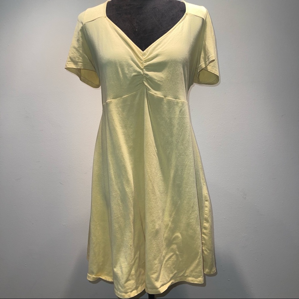 Yellow dress